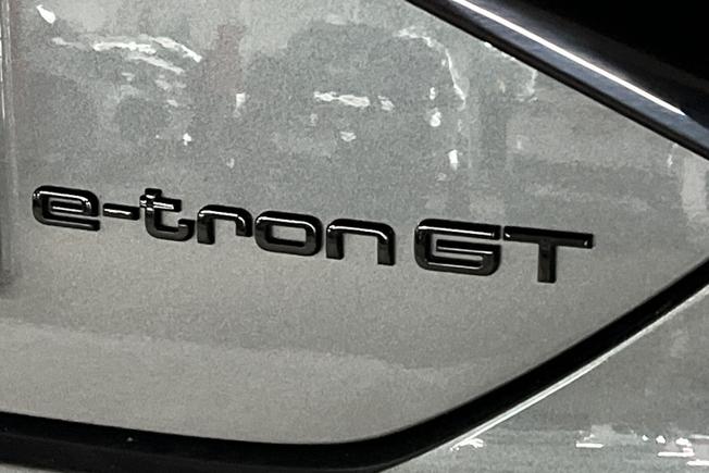 AUDI Rs E-Tron Gt Photo 34