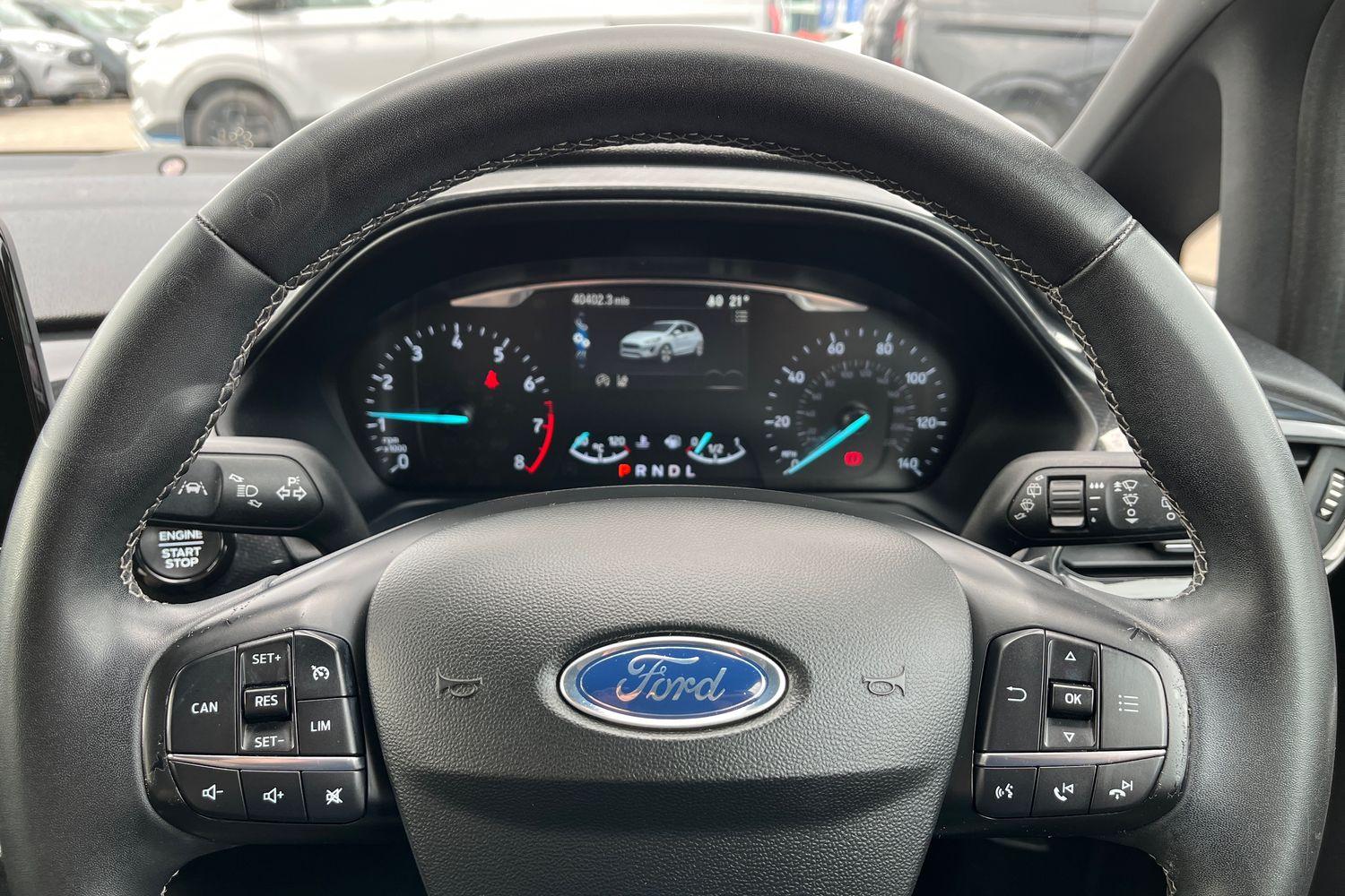 Ford Fiesta Photo 11