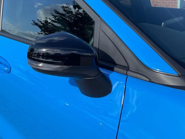 FORD Puma Photo 20