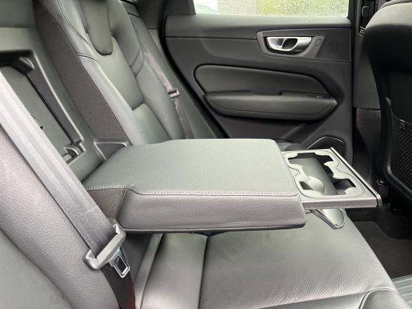 Volvo XC60 Photo autoimg-ea289d82d8bcf6a9e25b6969fe85429be7f110df.jpg