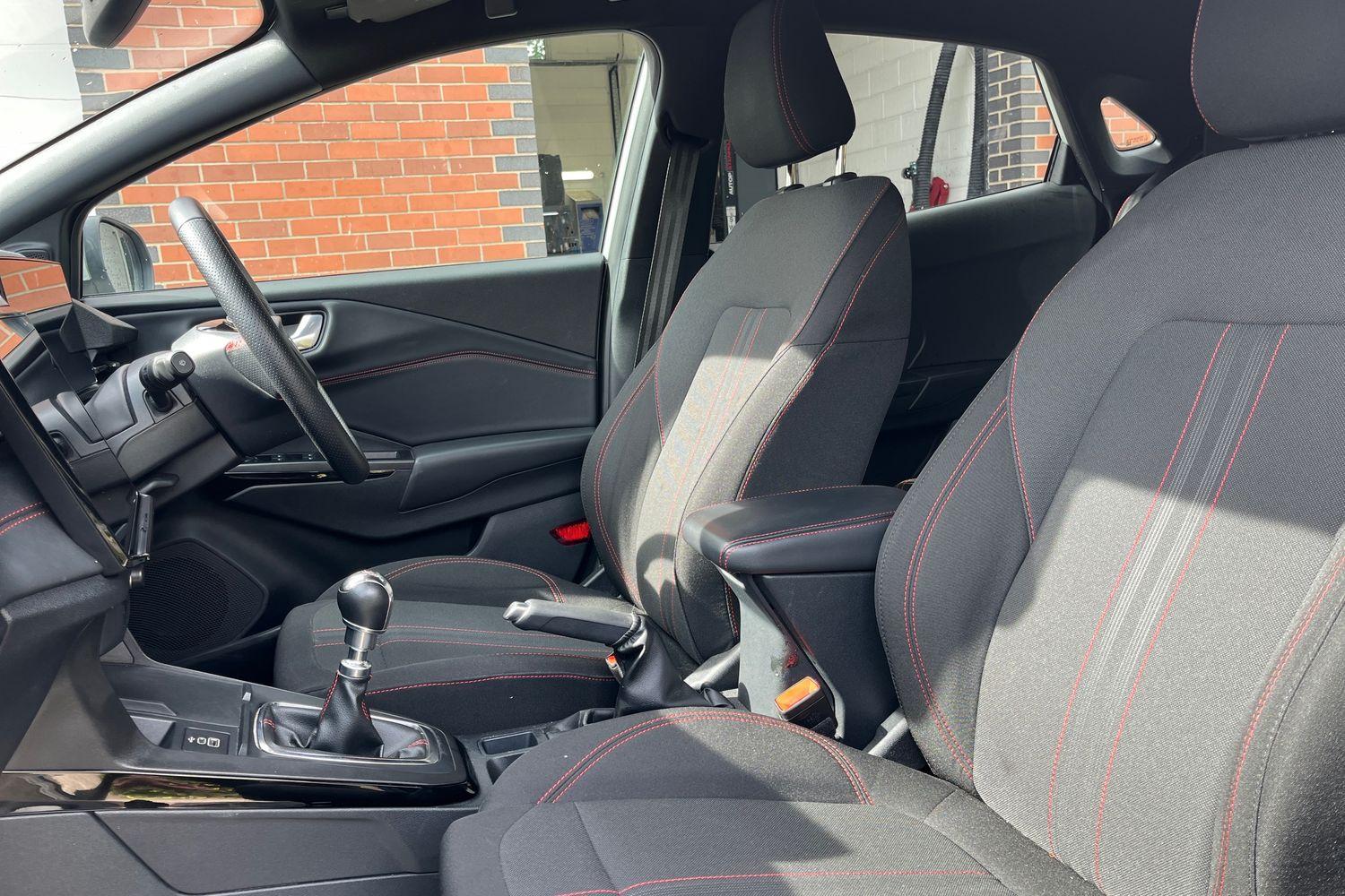 Ford PUMA Photo 18