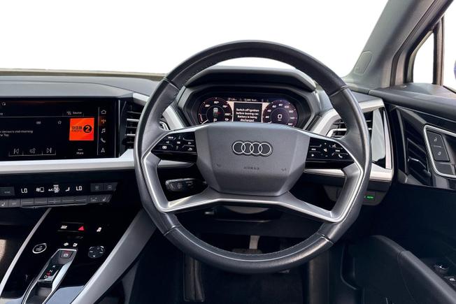 AUDI Q4 E-Tron Photo 11