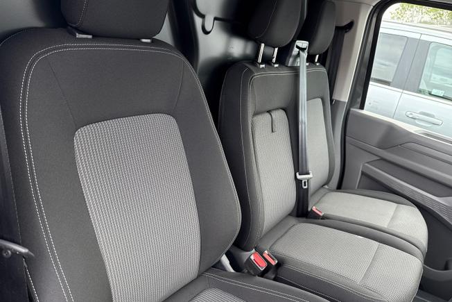 VOLKSWAGEN Transporter Photo 25