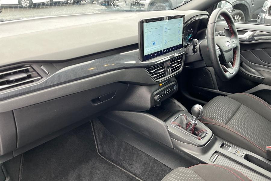Ford FOCUS Photo autoimg-ea361a285119d29672847530966c3f949a37211d.jpg