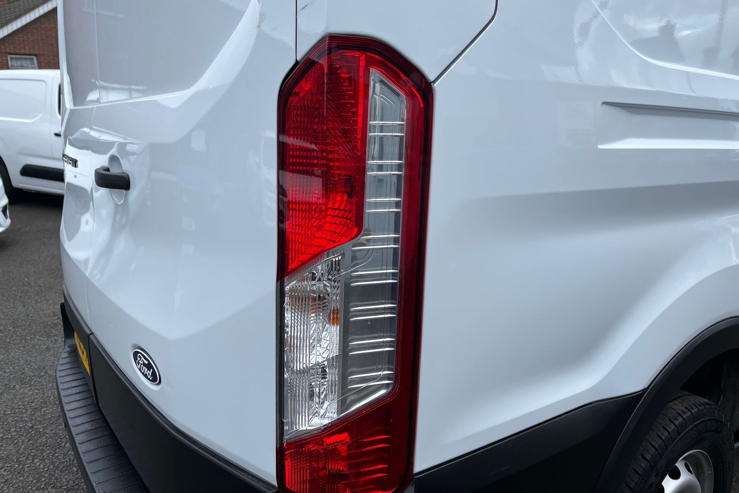 Ford TRANSIT Photo 18