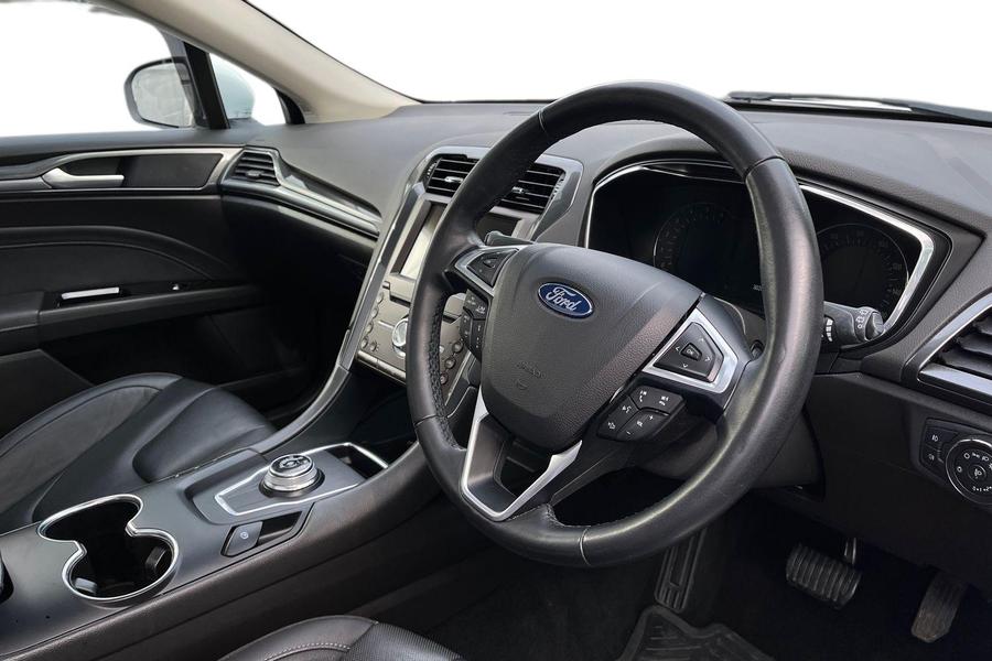 Ford MONDEO Photo autoimg-ea374e57fc047da7a4bc27d88d397cd04665afd0.jpg
