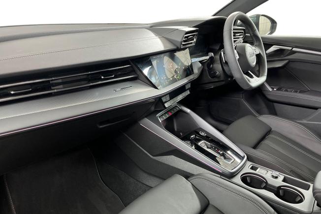 Audi A3 Photo 2