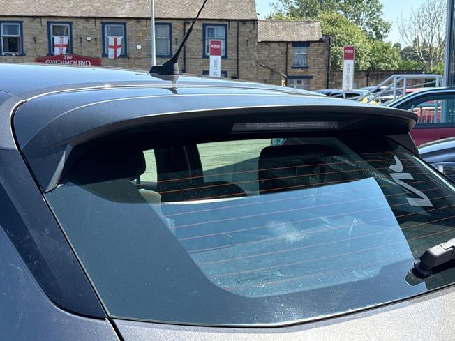 VAUXHALL Corsa Photo 38