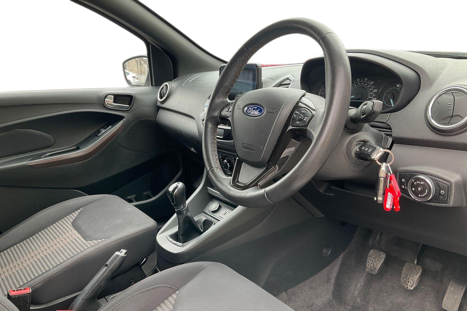 Ford KA+ Photo 8