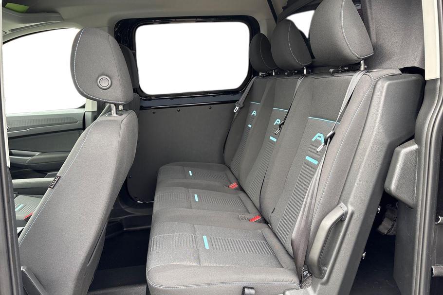 Used FORD TRANSIT CONNECT YR25BNE 11