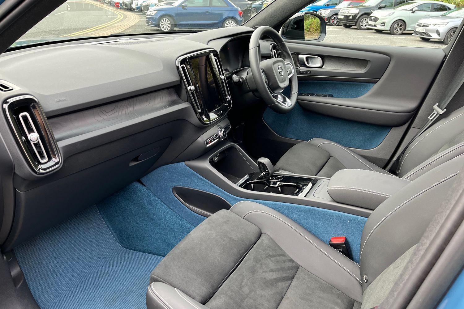 Volvo XC40 Photo 17
