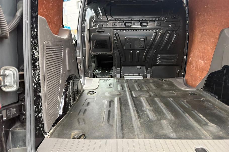 Used FORD TRANSIT CONNECT LB71YZM 15