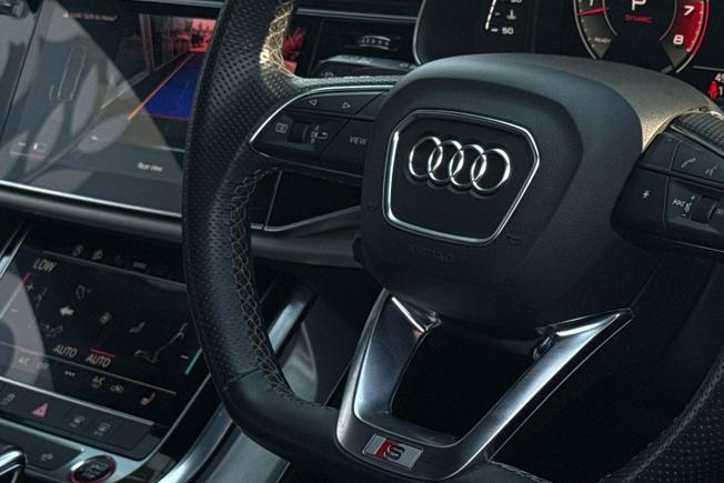 AUDI Sq7 Photo 40