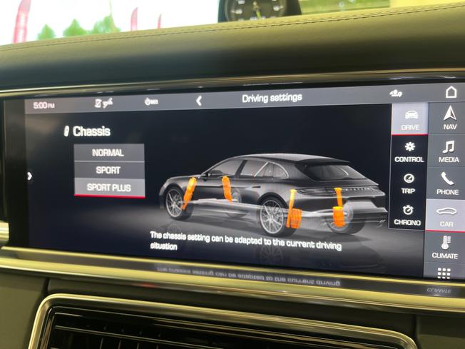 PORSCHE Panamera Photo 37
