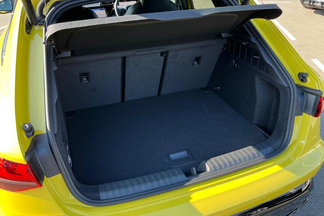 AUDI S3 Photo 12