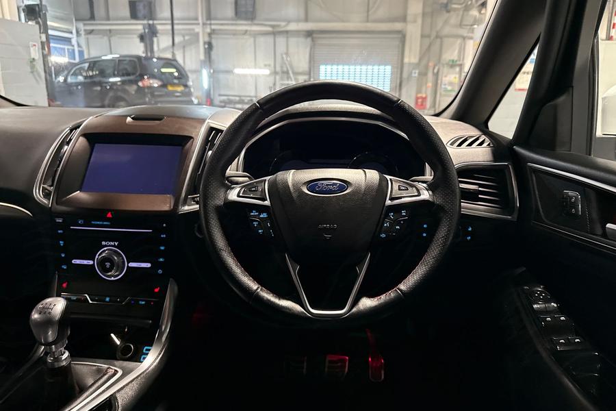 Ford S-MAX Photo autoimg-ea4c08f5f0b74fe4ca38aeee95b7e73519870b47.jpg