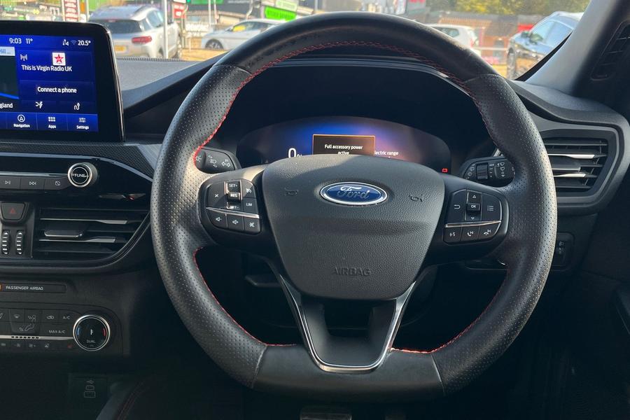 Ford KUGA Photo autoimg-ea4e0a901904f2b190e8da0c7e2c9706e4d676db.jpg