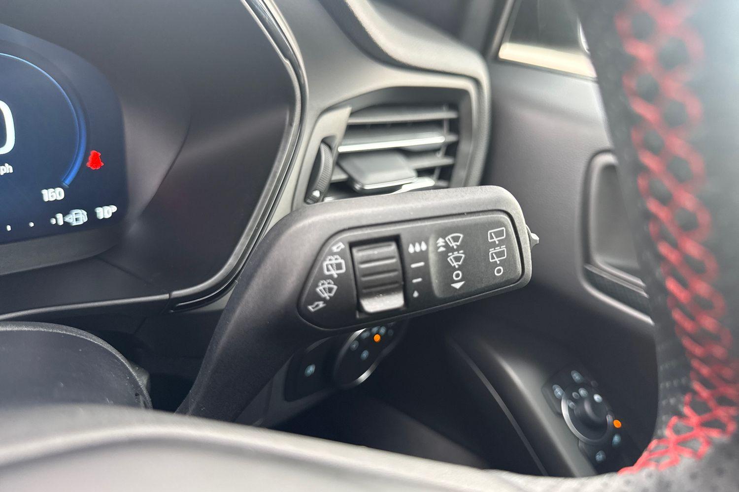 Ford FOCUS Photo 14