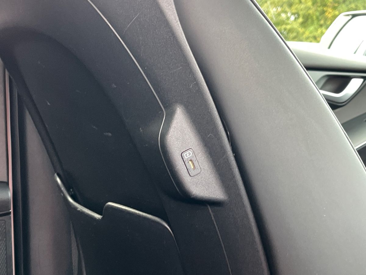 Kia Niro Photo 32