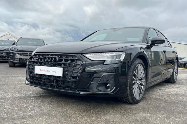 AUDI A8 Photo 32