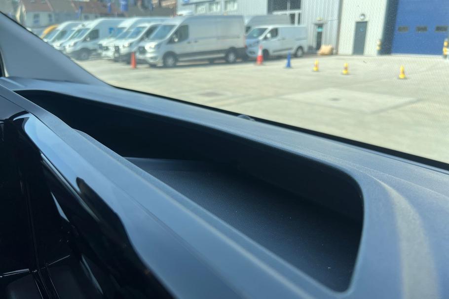 Used Ford TRANSIT CUSTOM FL26NBG 35