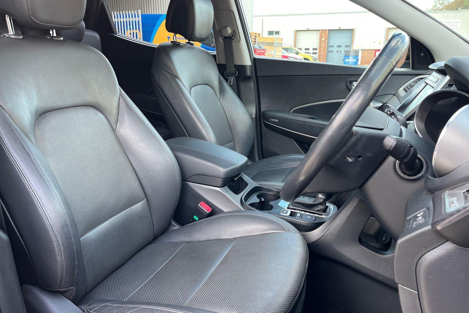 Hyundai Santa Fe Photo 16