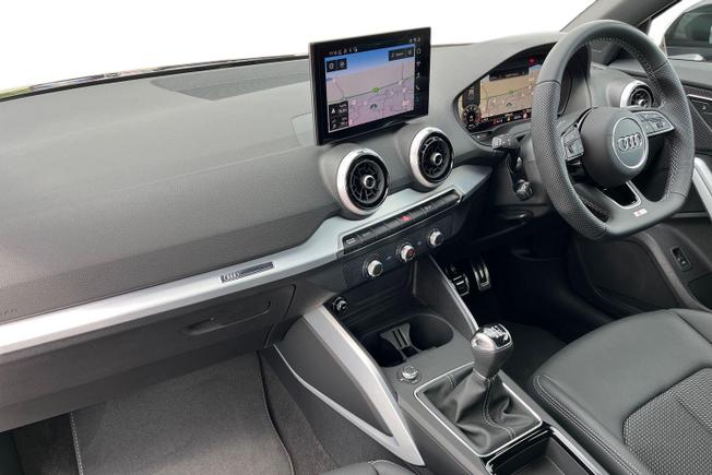 AUDI Q2 Photo 2