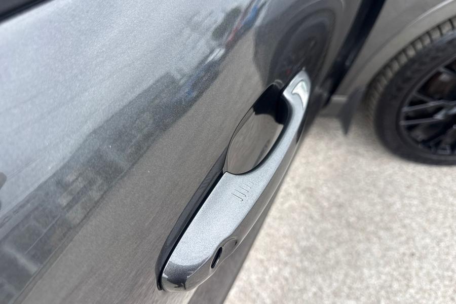 Ford KUGA Photo autoimg-ea586a3bf88360c9c343978c3e52468f50d9a59a.jpg