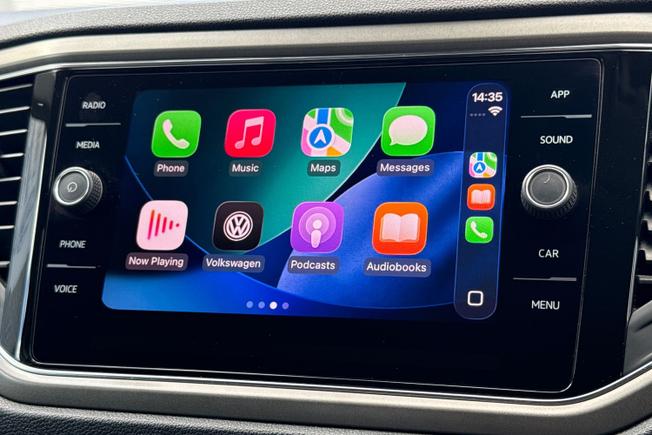 Volkswagen T-Roc Photo 22