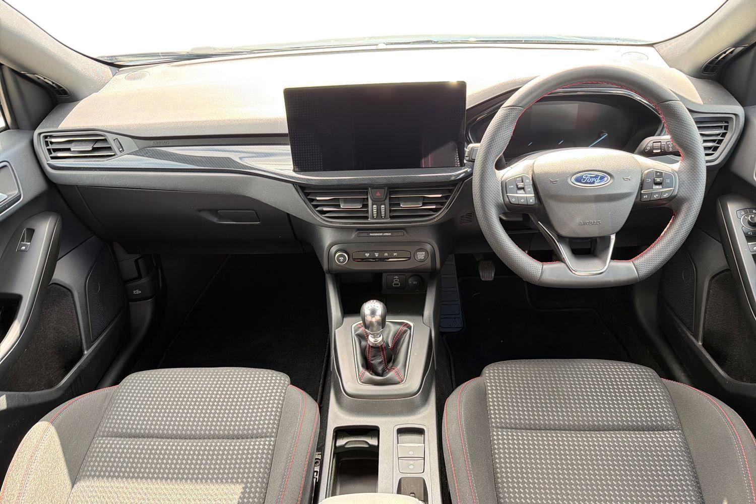 Ford FOCUS Photo 9