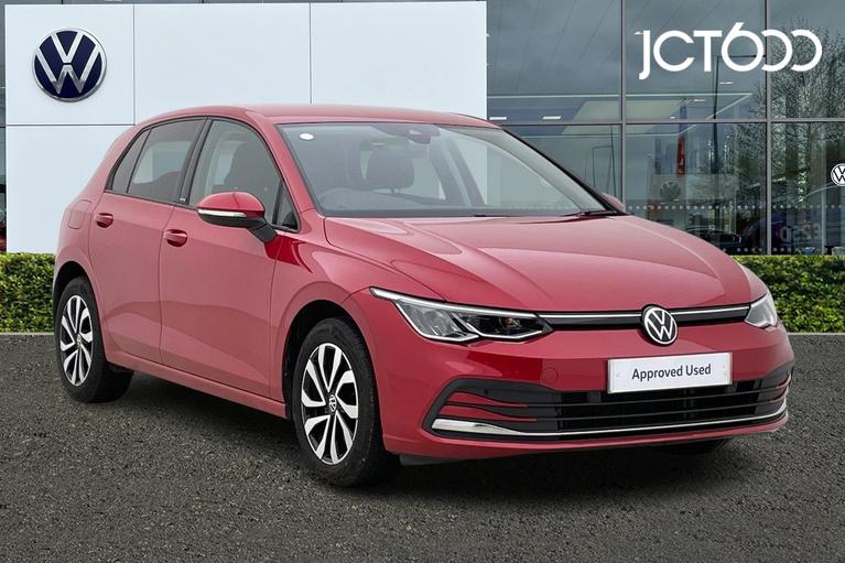 Used 2021 VOLKSWAGEN Golf 1.5 TSI Active Hatchback 5dr Petrol Manual Euro 6 (s/s) (130 ps) Kings Red Metallic at JCT600