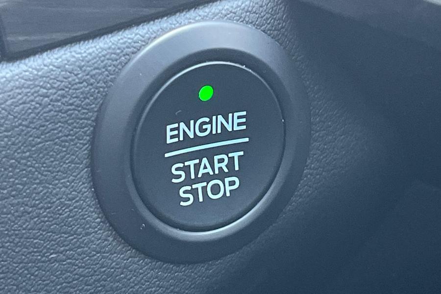 Ford KUGA Photo autoimg-ea5cfe16be45c1d6784ff8a32fdd05234254f5c7.jpg