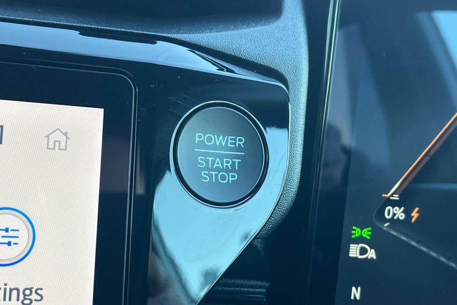 Used Ford Puma Gen-E SH25LXO 31