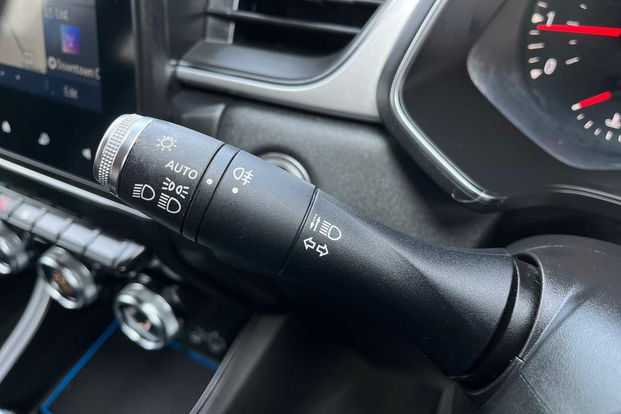 Renault CAPTUR Photo autoimg-ea6e28c6c09cd15140432c3573fc468df50c6c55.jpg