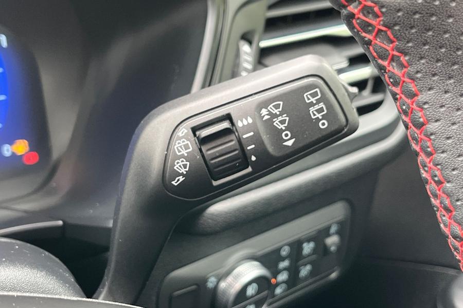 Ford KUGA Photo autoimg-ea6f5a859b23abb3de0648fba9847598c7d03cf8.jpg