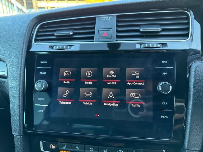 Volkswagen Golf Photo 35