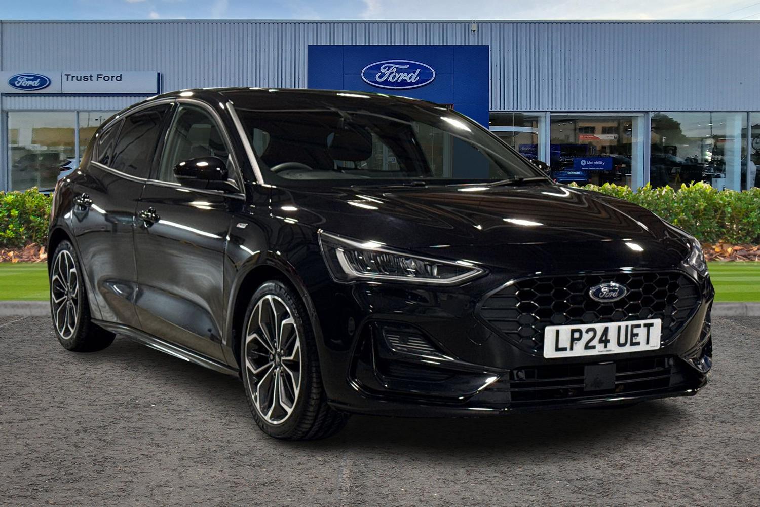 Ford Focus Photo 0