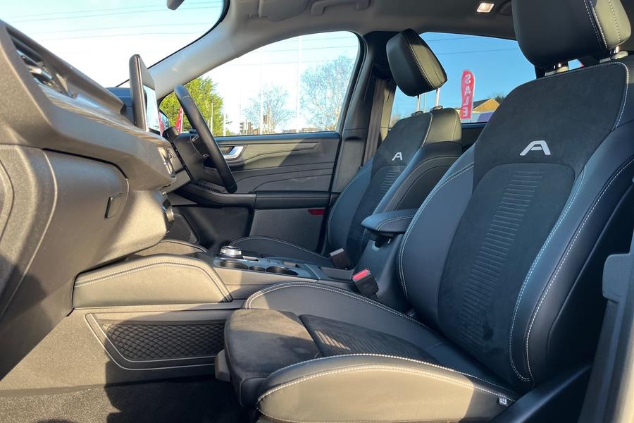 Ford KUGA Photo autoimg-ea7368802c55568d0a3589db42068d384d2c445a.jpg