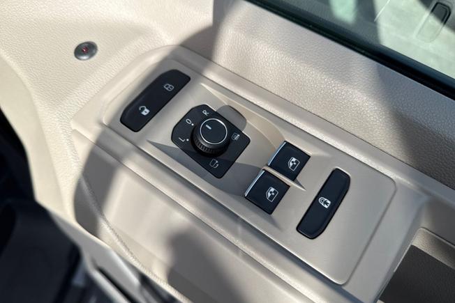 Volkswagen California Photo 28