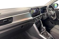 VOLKSWAGEN T-Roc Photo 2