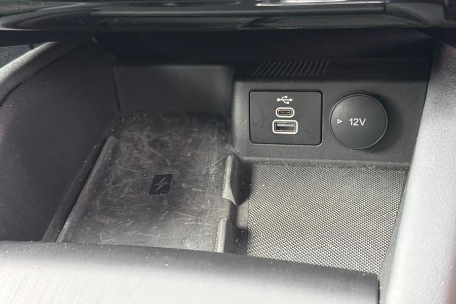 Ford KUGA Photo autoimg-ea791a4b64014e9f6dedc104a44023e030994d92.jpg