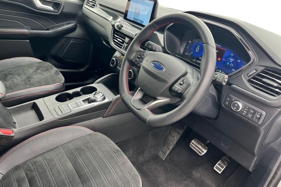 Ford Kuga Photo autoimg-ea7958147cd9bad2ac303914f85d83142bc2e71e.jpg