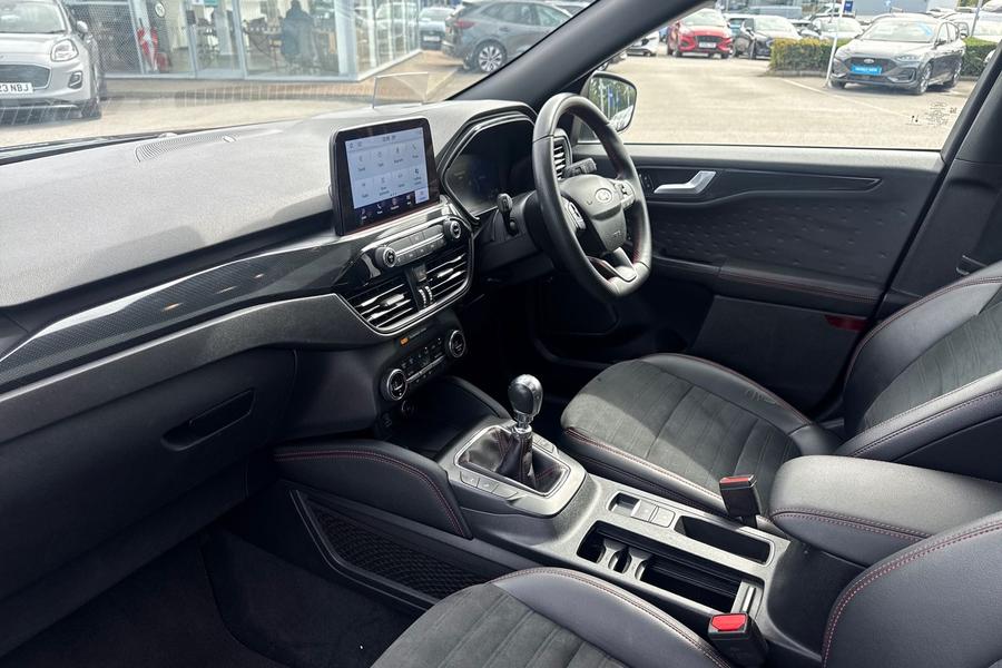 Ford KUGA Photo autoimg-ea7be4c6513fc8e85baafebcafe514fedd5a0879.jpg