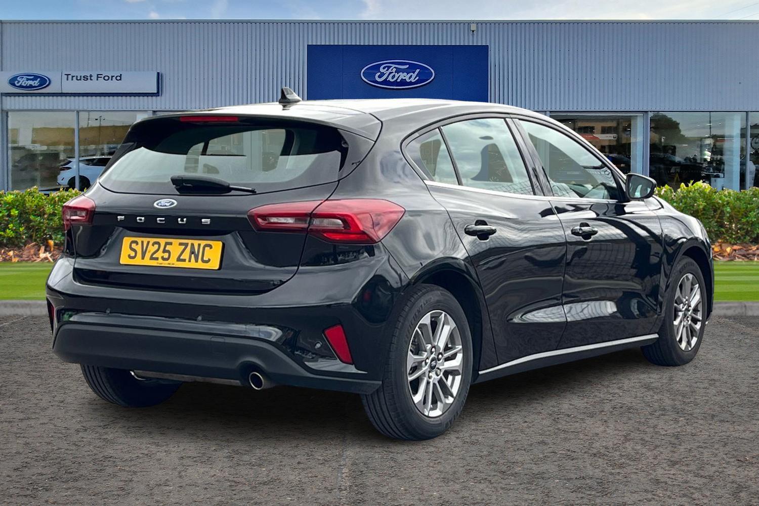 Ford FOCUS Photo 3