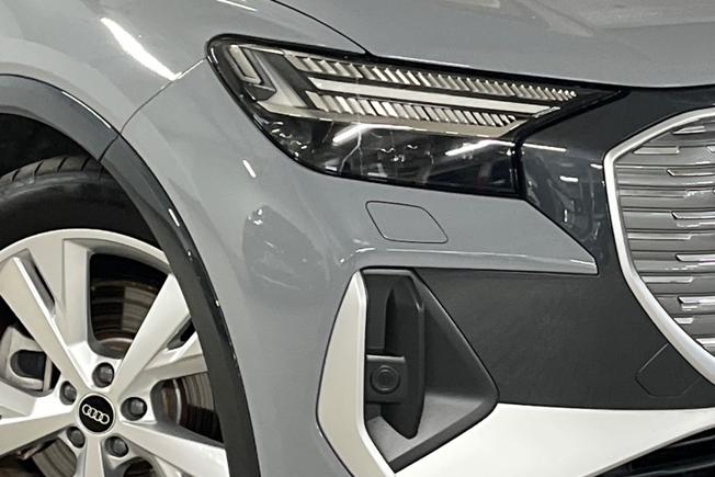 AUDI Q4 E-Tron Photo 19