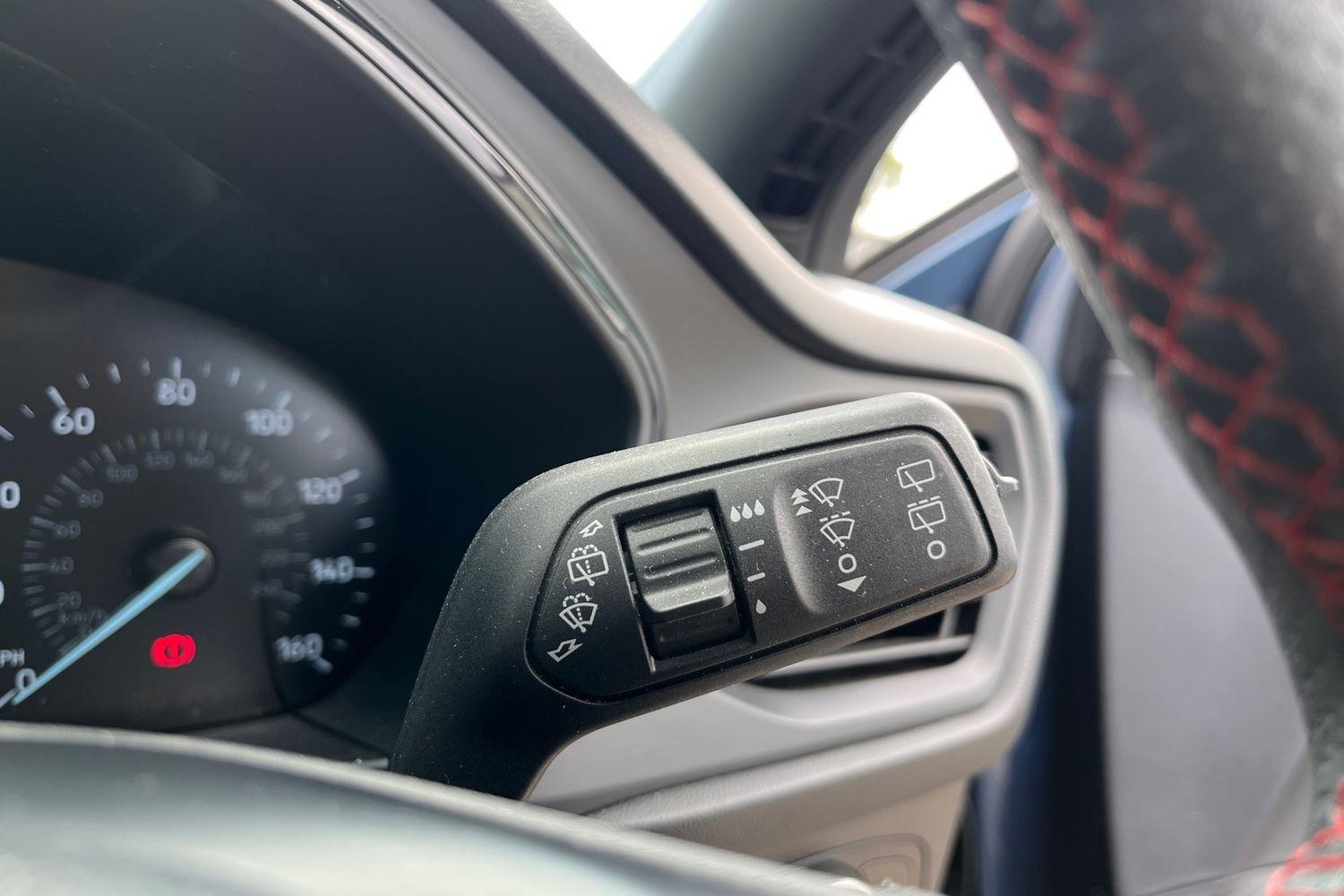Ford FOCUS Photo 14