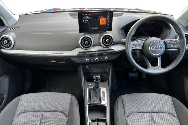 AUDI Q2 Photo 11