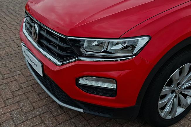 VOLKSWAGEN T-Roc Photo 19