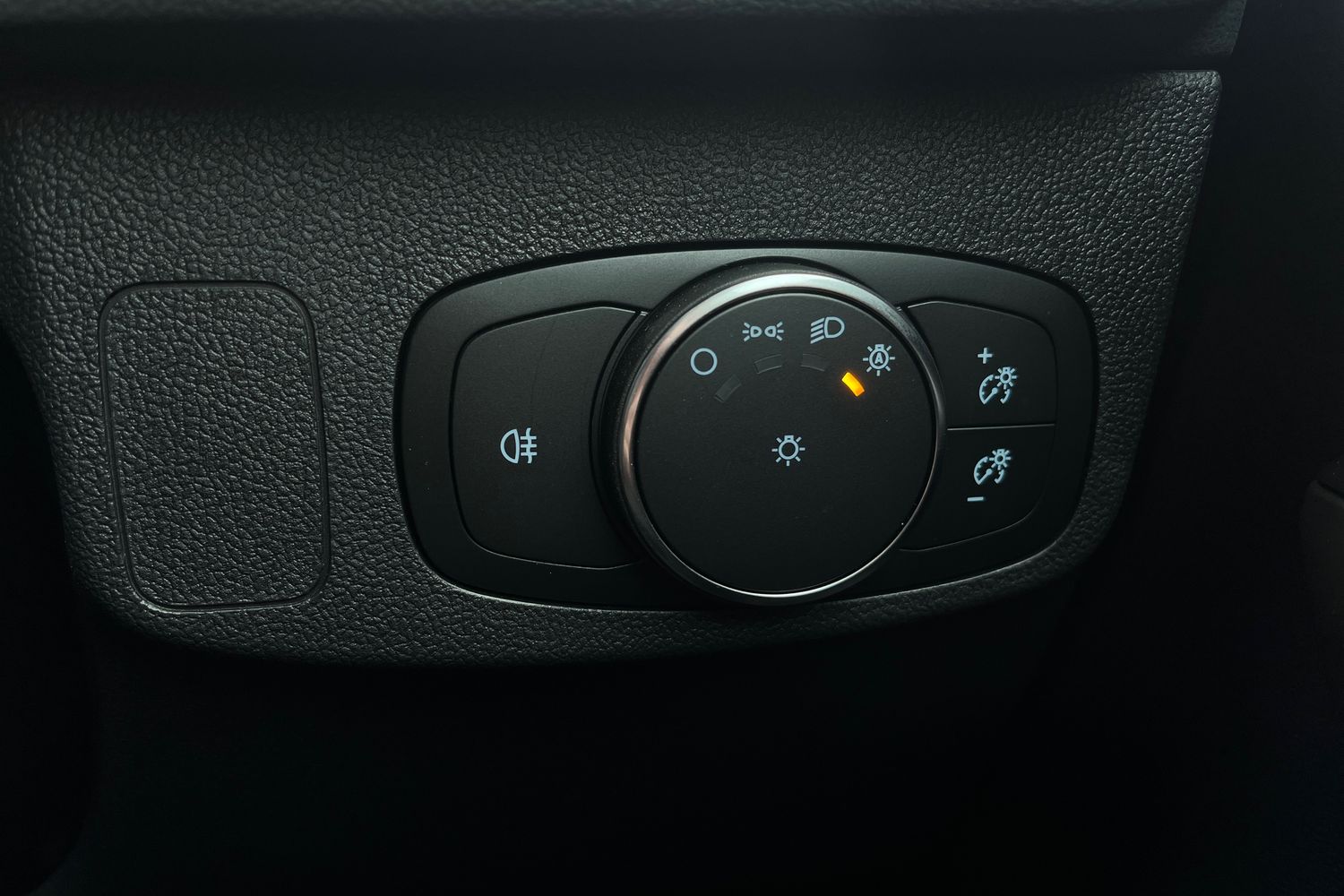 Ford FOCUS Photo 22