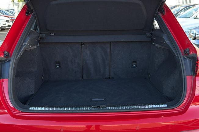 AUDI Q3 Photo 12